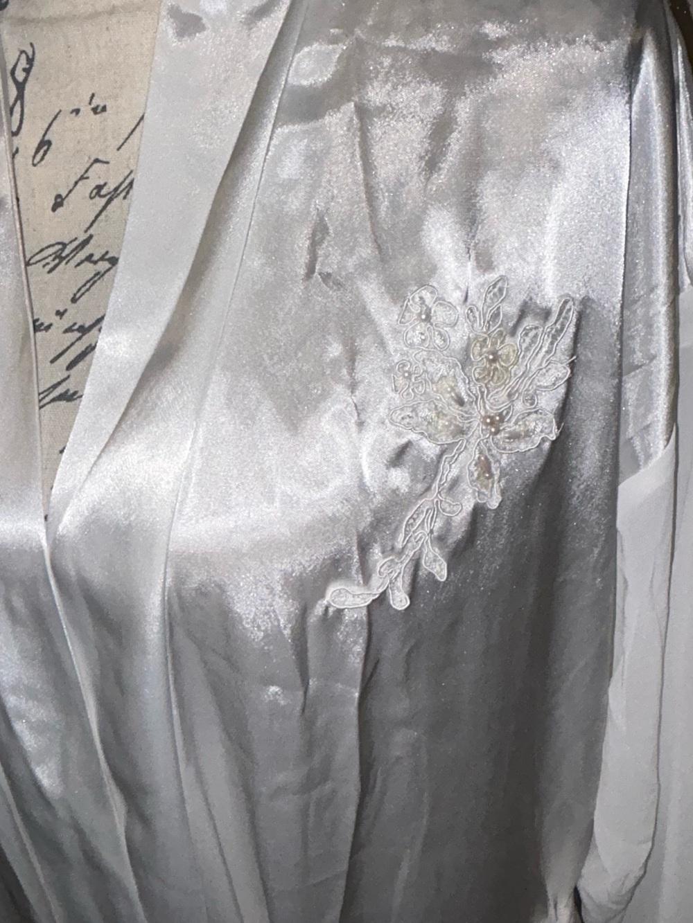 Enchanting White Satin Long Robe Sheer Sleeves Lace Floral Applique L